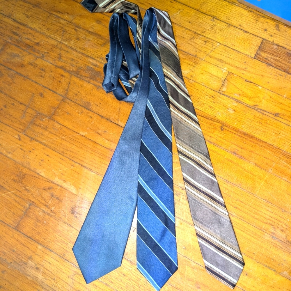 Assorted Men's Ties - Picture 1 of 2